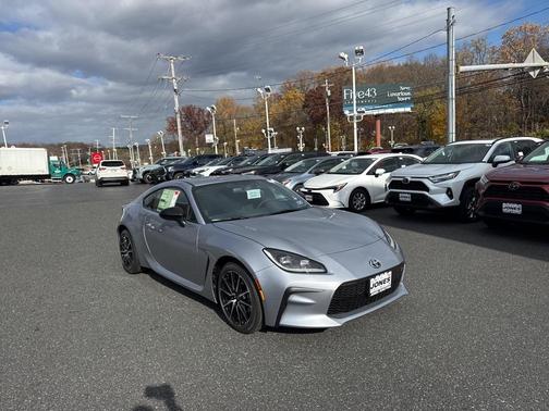 2025 Toyota GR86 Base