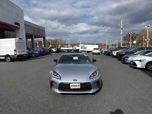 2025 Toyota GR86 Base