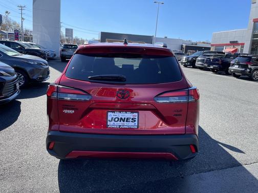 2026 Toyota Corolla Cross XLE