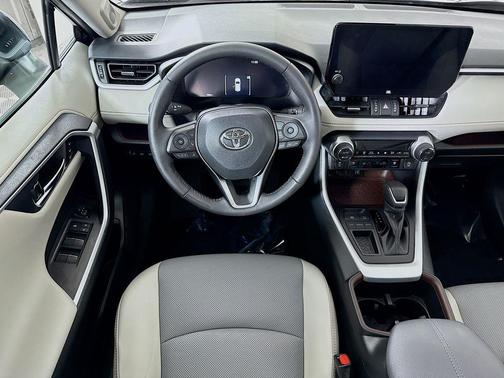 2024 Toyota RAV4 Limited
