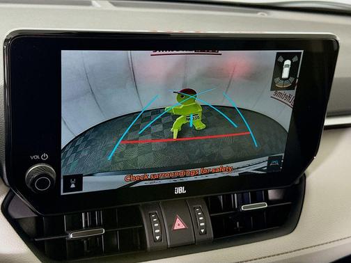 Pearl 2025 Toyota RAV4 XLE Premium