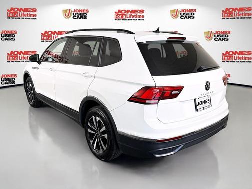 Pure White 2022 Volkswagen Tiguan 2.0T S