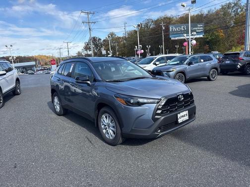 2026 Toyota Corolla Cross LE