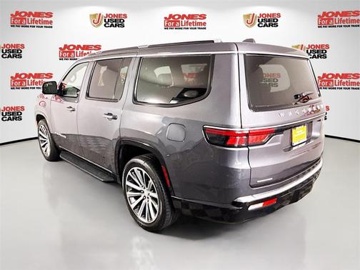 2022 Jeep Wagoneer Series II 4x4