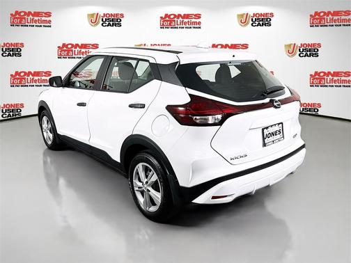 2023 Nissan Kicks S