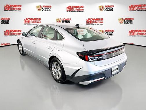 2025 Hyundai SONATA SE