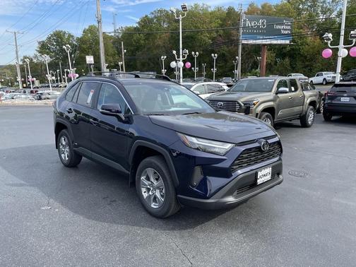 2025 Toyota RAV4 Hybrid XLE