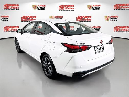2022 Nissan Versa 1.6 SV