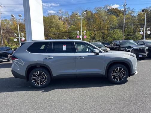 2026 Toyota Grand Highlander Hybrid Limited MAX