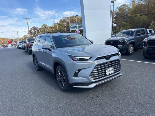 2026 Toyota Grand Highlander Hybrid Limited MAX