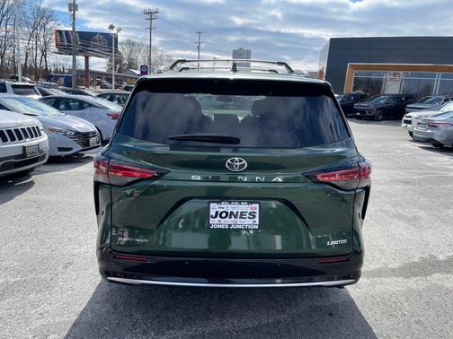 2026 Toyota Sienna Limited