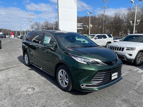 2026 Toyota Sienna Limited