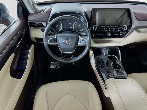 2022 Toyota Highlander Limited