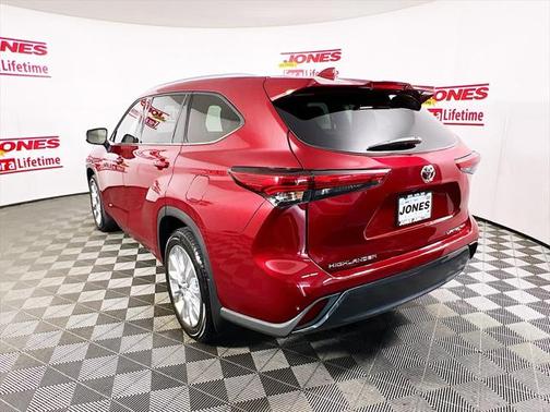 2022 Toyota Highlander Limited