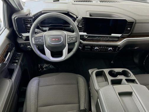 Onyx Black 2024 GMC Sierra 2500 SLE