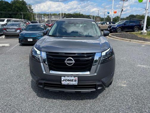 Gun Metallic 2025 Nissan Pathfinder SV