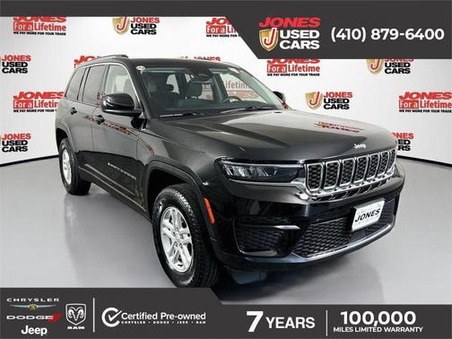 Diamond Black 2023 Jeep Grand Cherokee Laredo