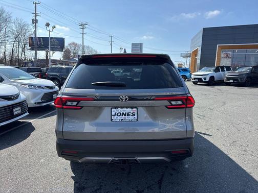 Heavy Metal 2026 Toyota Grand Highlander Platinum