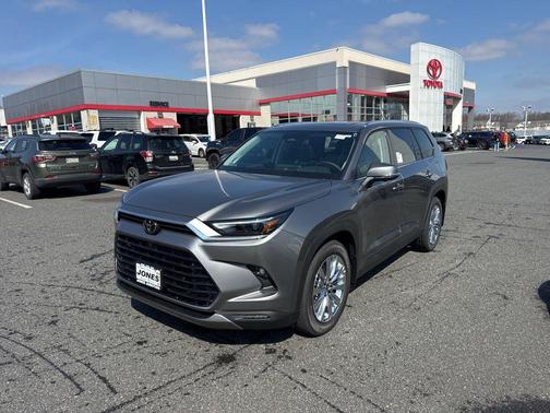 Heavy Metal 2026 Toyota Grand Highlander Platinum