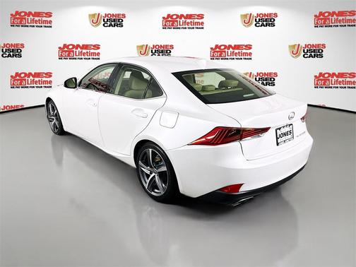 2018 Lexus IS 300 Base