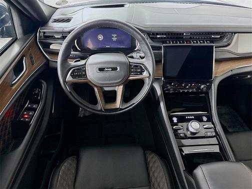 2024 Jeep Grand Cherokee Summit