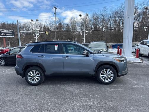 2026 Toyota Corolla Cross LE