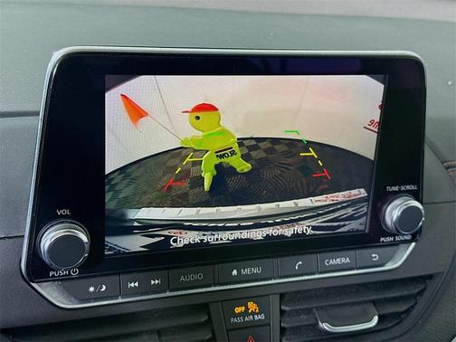 2022 Nissan Altima SR FWD