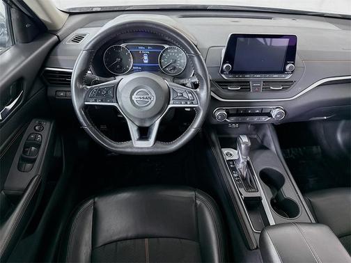 2022 Nissan Altima SR FWD