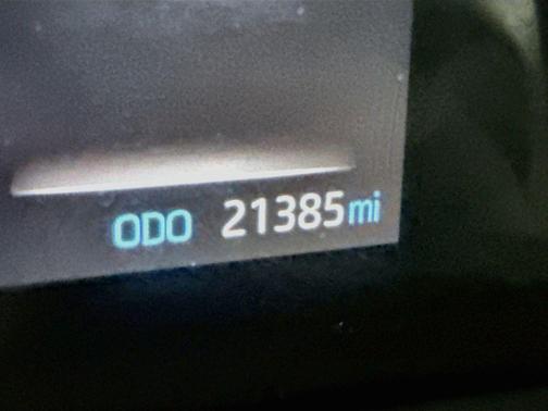 Pearl 2024 Toyota Sienna XLE