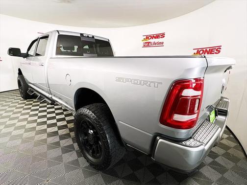 2021 RAM 3500 Big Horn Crew Cab 4x4 8' Box