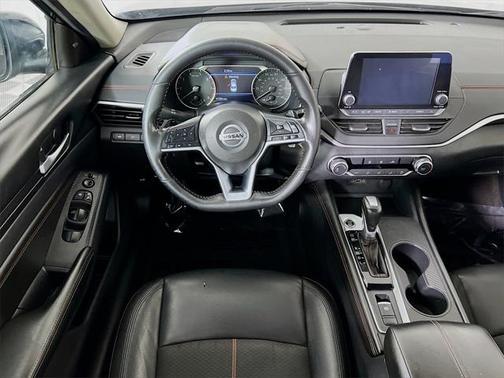 2022 Nissan Altima SR Intelligent AWD