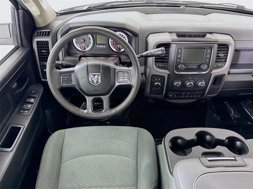 2018 RAM 3500 Tradesman Crew Cab 4x4 6'4' Box