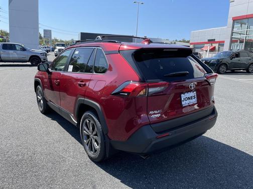 2025 Toyota RAV4 Hybrid XLE Premium