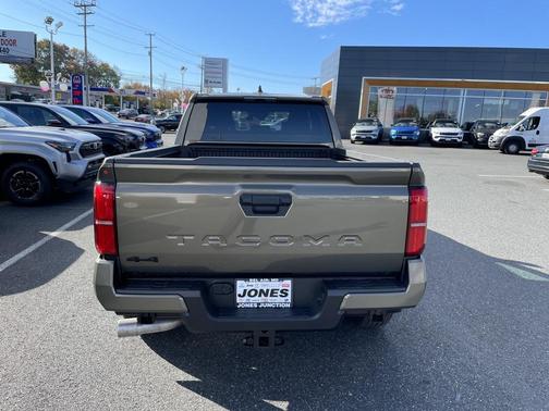 2025 Toyota Tacoma TRD Sport
