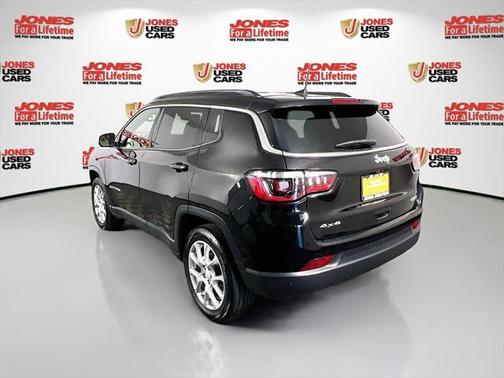 2023 Jeep Compass Latitude Lux