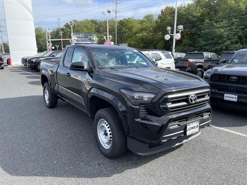 2025 Toyota Tacoma SR