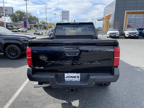 2025 Toyota Tacoma SR
