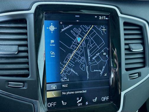 2022 Volvo XC90 T6 Momentum