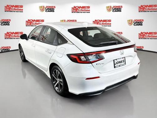 Platinum White Pearl 2024 Honda Civic LX