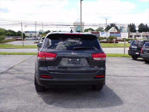 2017 Kia Sorento LX