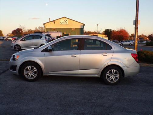 2016 Chevrolet Sonic LT