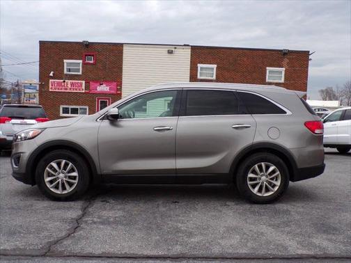 2017 Kia Sorento LX