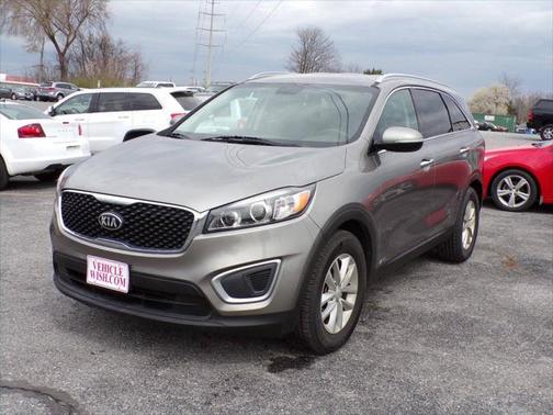 2017 Kia Sorento LX