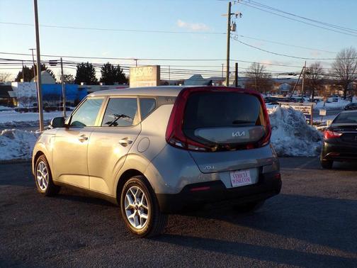 2022 Kia Soul LX