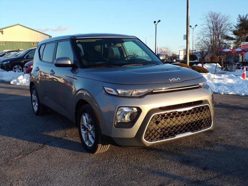 2022 Kia Soul LX