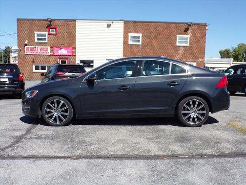 2015 Volvo S60 T6 Platinum