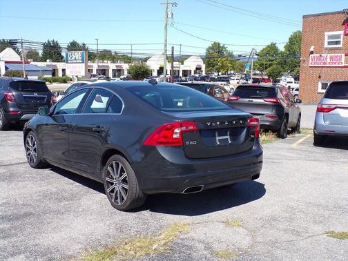 2015 Volvo S60 T6 Platinum
