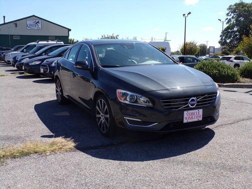 2015 Volvo S60 T6 Platinum