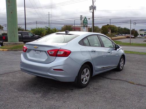 2018 Chevrolet Cruze LS