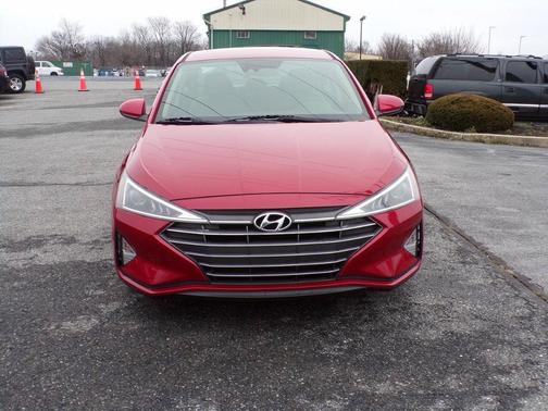 2020 Hyundai ELANTRA SE